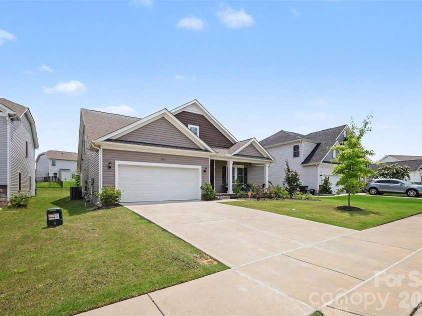 286 Heatherland Drive, Rock Hill, SC 29732.  MLS# CAR4408088, YatesRealty ID 40690. 