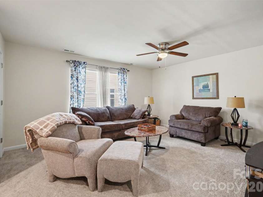 286 Heatherland Drive, Rock Hill, SC 29732.  MLS# CAR4408088, YatesRealty ID 40690. 