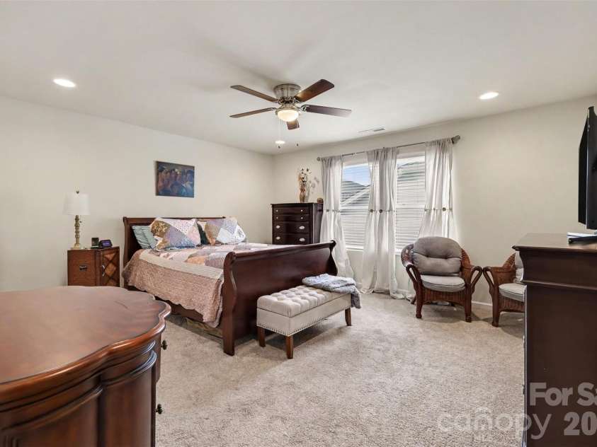 286 Heatherland Drive, Rock Hill, SC 29732.  MLS# CAR4408088, YatesRealty ID 40690. 