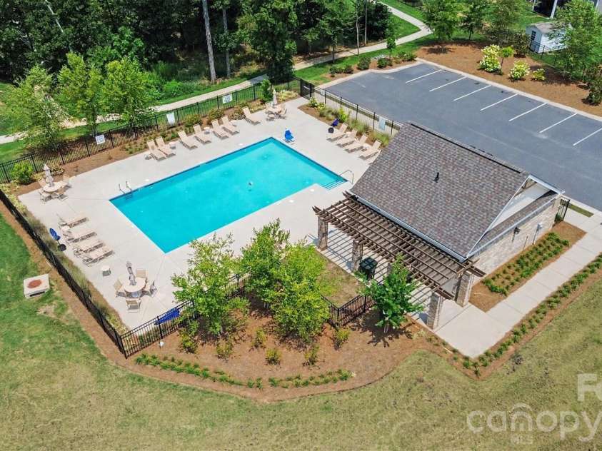 286 Heatherland Drive, Rock Hill, SC 29732.  MLS# CAR4408088, YatesRealty ID 40690. 