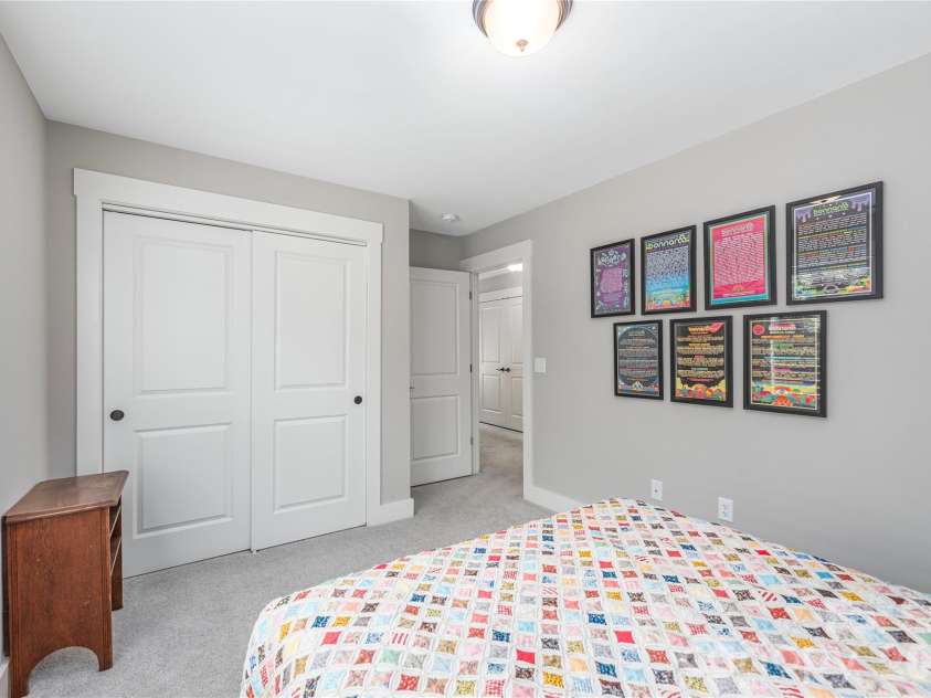 21 Crayton Park Drive, Asheville, NC 28803.  MLS# CAR4408798, YatesRealty ID 40691. 