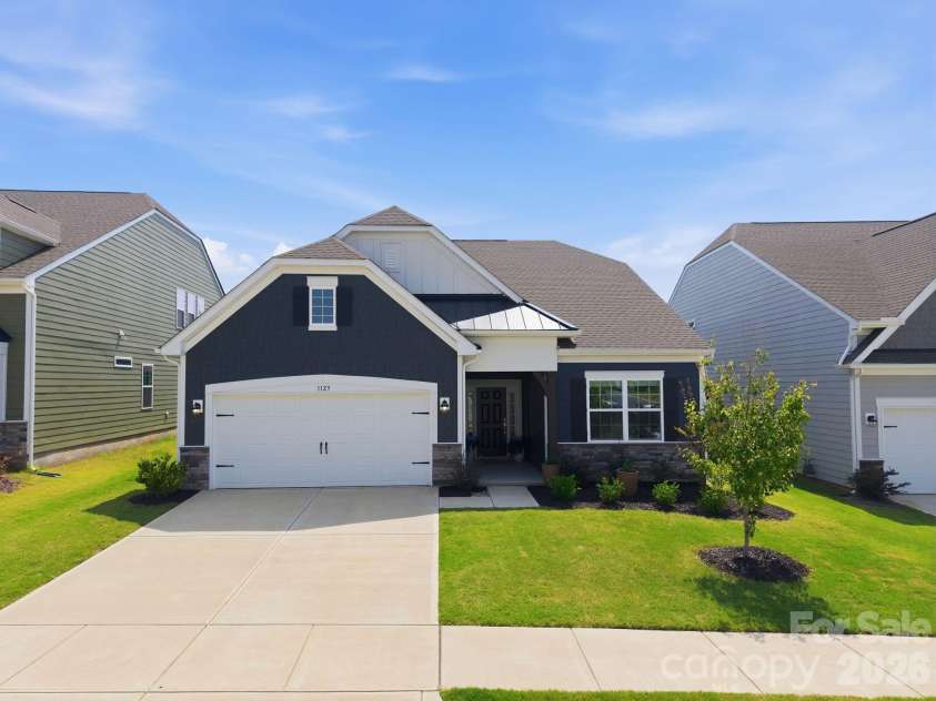 1125 Lookout Shoals Drive, Fort Mill, SC 29715.  MLS# CAR4400427, YatesRealty ID 40697. 