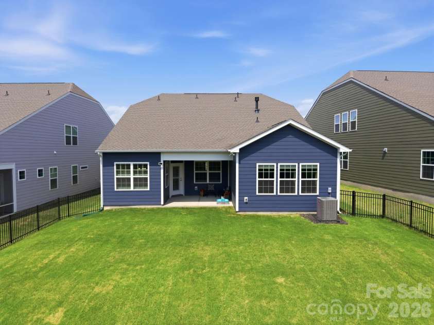 1125 Lookout Shoals Drive, Fort Mill, SC 29715.  MLS# CAR4400427, YatesRealty ID 40697. 