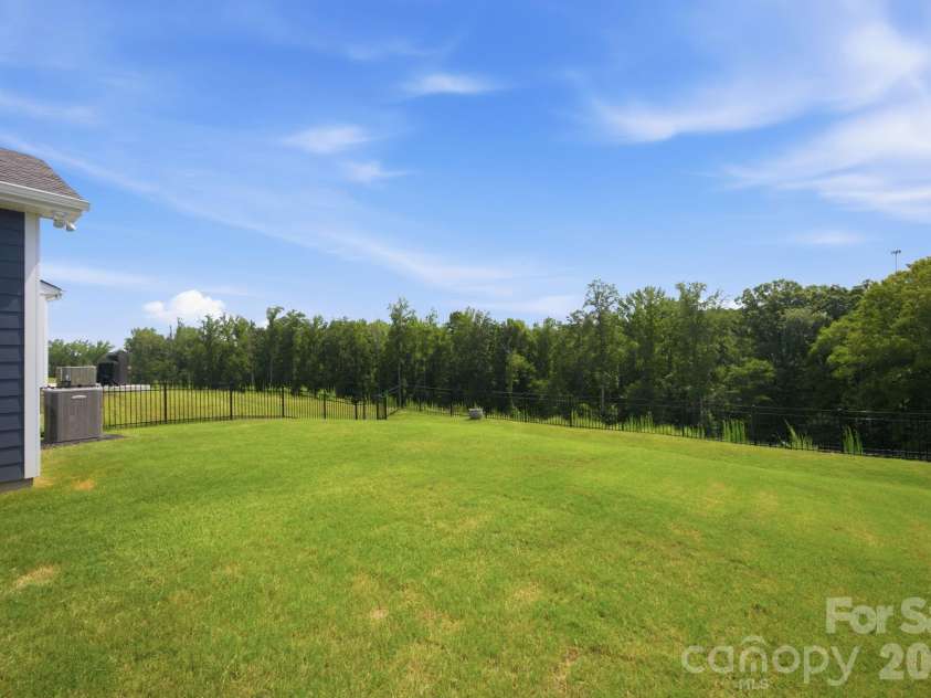 1125 Lookout Shoals Drive, Fort Mill, SC 29715.  MLS# CAR4400427, YatesRealty ID 40697. 