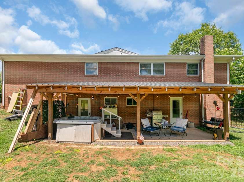 1501 Old Hickory Grove Road, Mount Holly, NC 28120.  MLS# CAR4403657, YatesRealty ID 40699. 