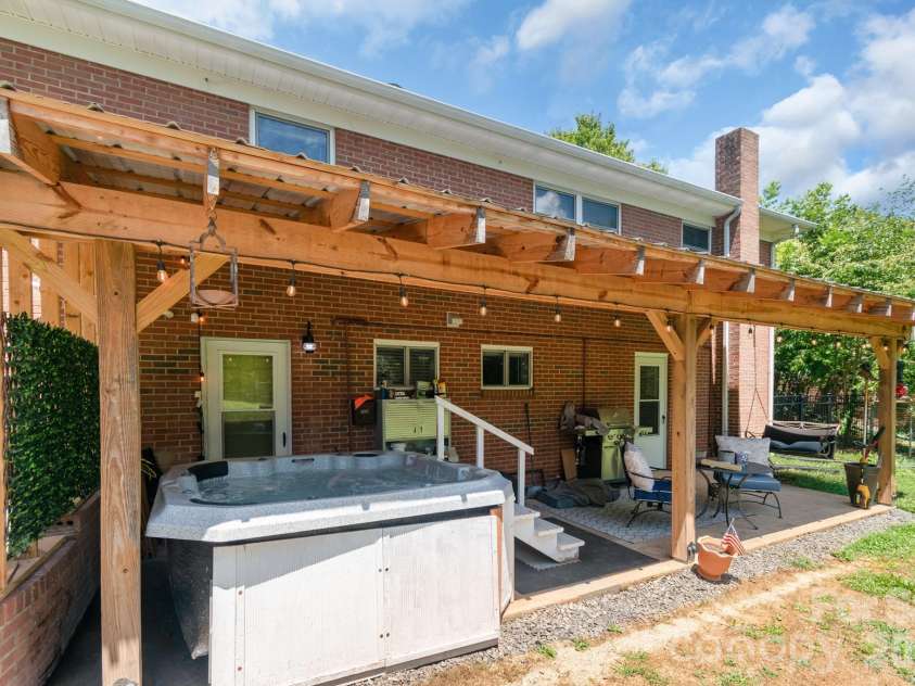 1501 Old Hickory Grove Road, Mount Holly, NC 28120.  MLS# CAR4403657, YatesRealty ID 40699. 