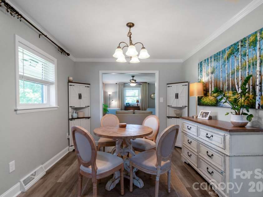 1501 Old Hickory Grove Road, Mount Holly, NC 28120.  MLS# CAR4403657, YatesRealty ID 40699. Dedicated dining space
