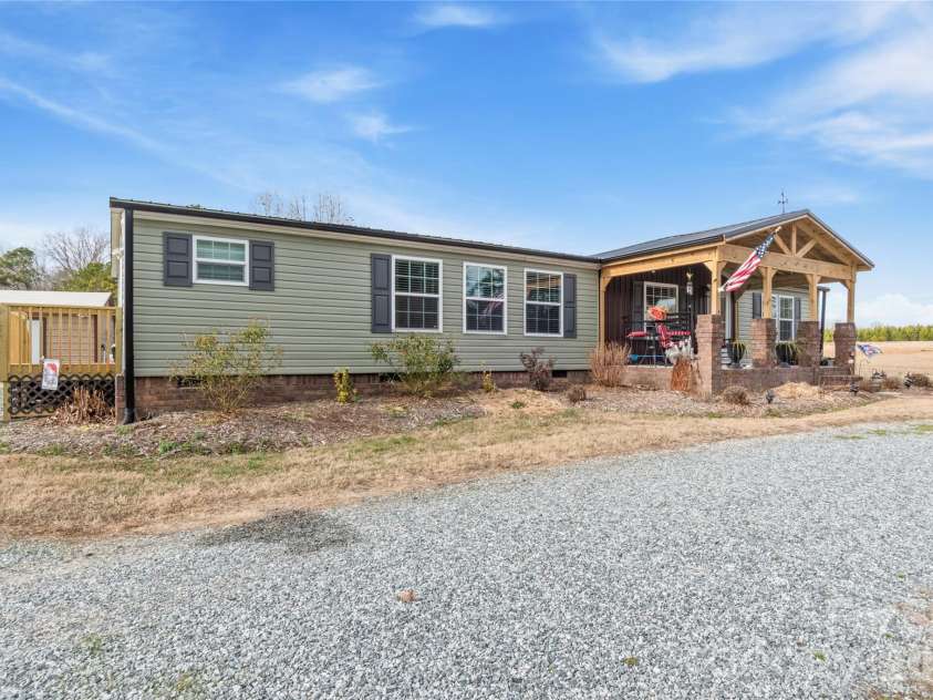 640 Perryman Road, Lexington, NC 27295.  MLS# CAR4341487, YatesRealty ID 4070. 