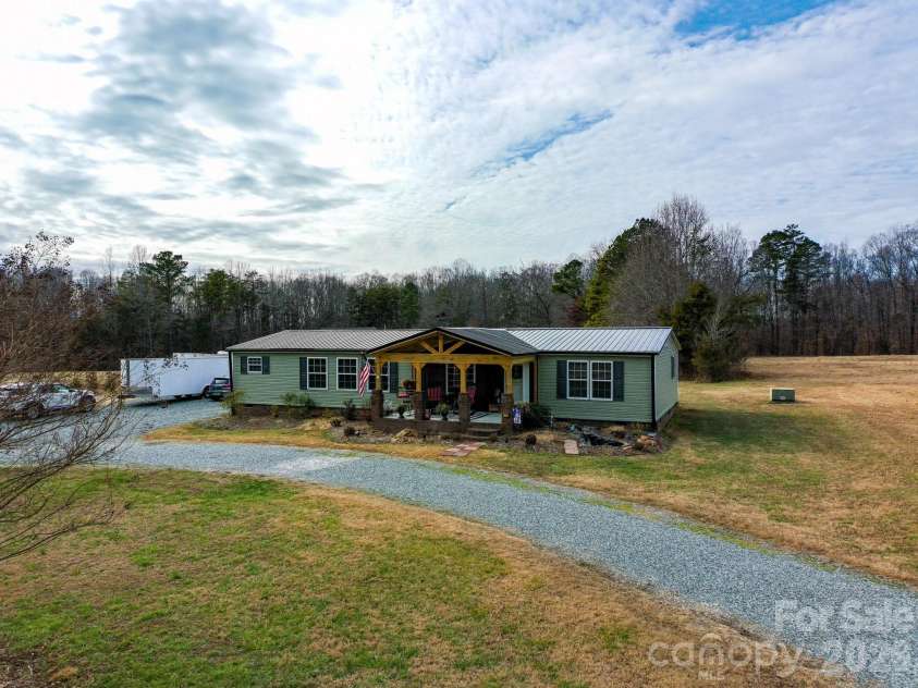 640 Perryman Road, Lexington, NC 27295.  MLS# CAR4341487, YatesRealty ID 4070. 