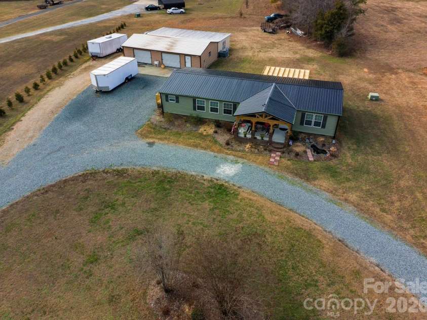 640 Perryman Road, Lexington, NC 27295.  MLS# CAR4341487, YatesRealty ID 4070. 