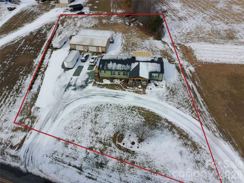 640 Perryman Road, Lexington, NC 27295.  MLS# CAR4341487, YatesRealty ID 4070. 