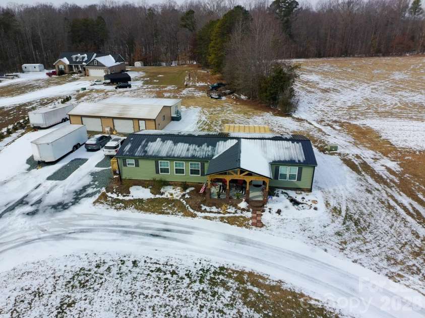 640 Perryman Road, Lexington, NC 27295.  MLS# CAR4341487, YatesRealty ID 4070. 