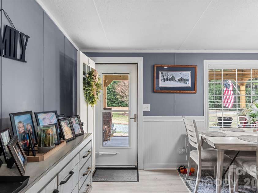 640 Perryman Road, Lexington, NC 27295.  MLS# CAR4341487, YatesRealty ID 4070. 