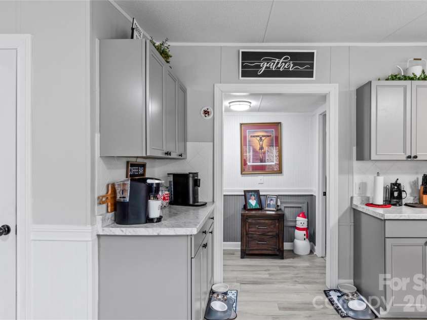 640 Perryman Road, Lexington, NC 27295.  MLS# CAR4341487, YatesRealty ID 4070. 