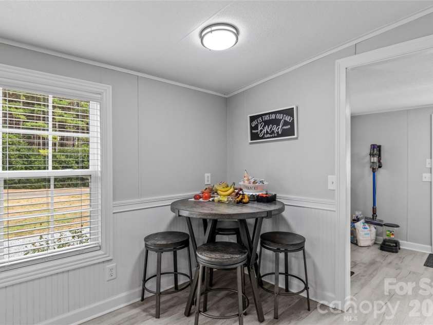 640 Perryman Road, Lexington, NC 27295.  MLS# CAR4341487, YatesRealty ID 4070. 