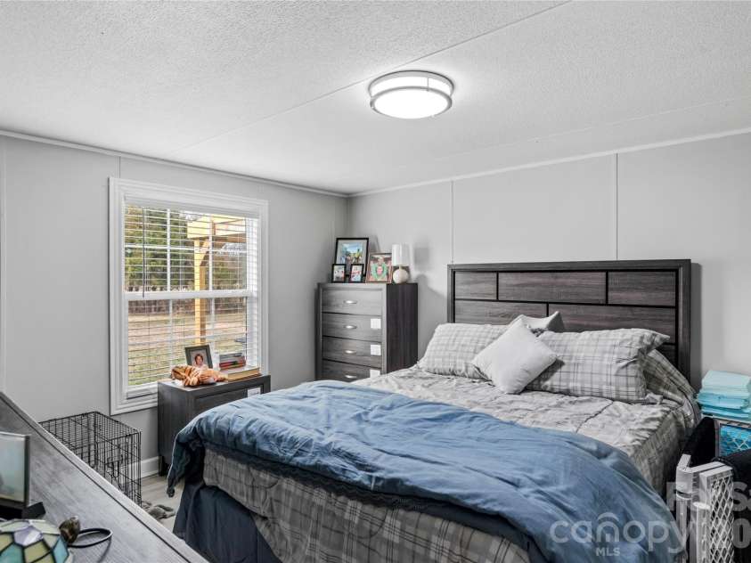 640 Perryman Road, Lexington, NC 27295.  MLS# CAR4341487, YatesRealty ID 4070. 