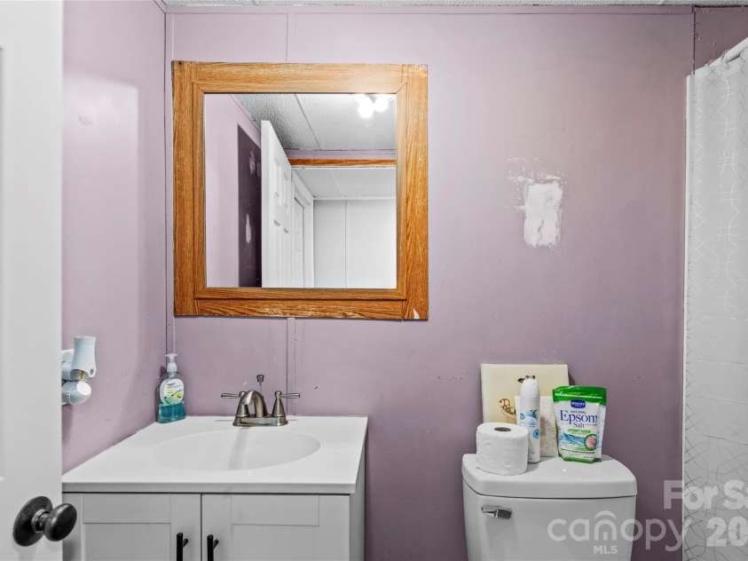 640 Perryman Road, Lexington, NC 27295.  MLS# CAR4341487, YatesRealty ID 4070. 