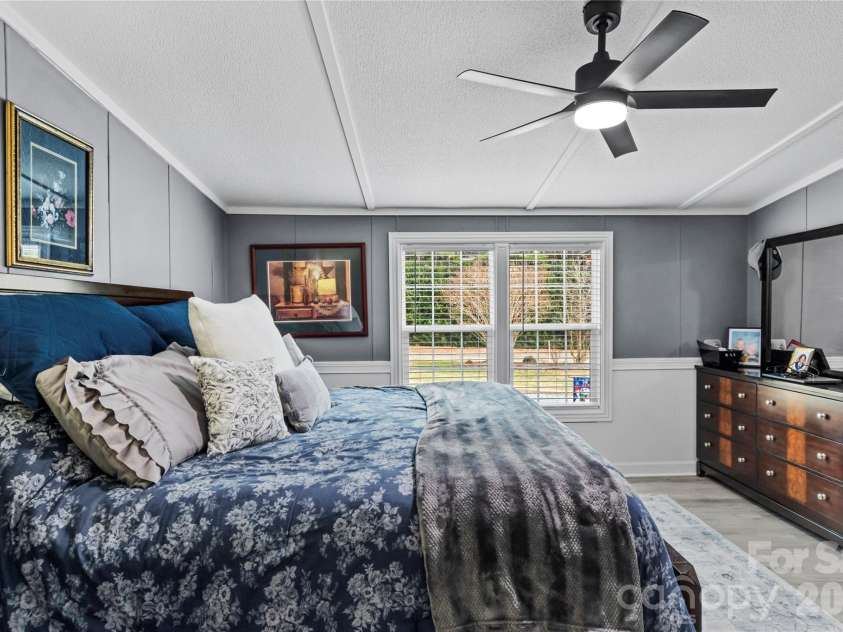 640 Perryman Road, Lexington, NC 27295.  MLS# CAR4341487, YatesRealty ID 4070. 