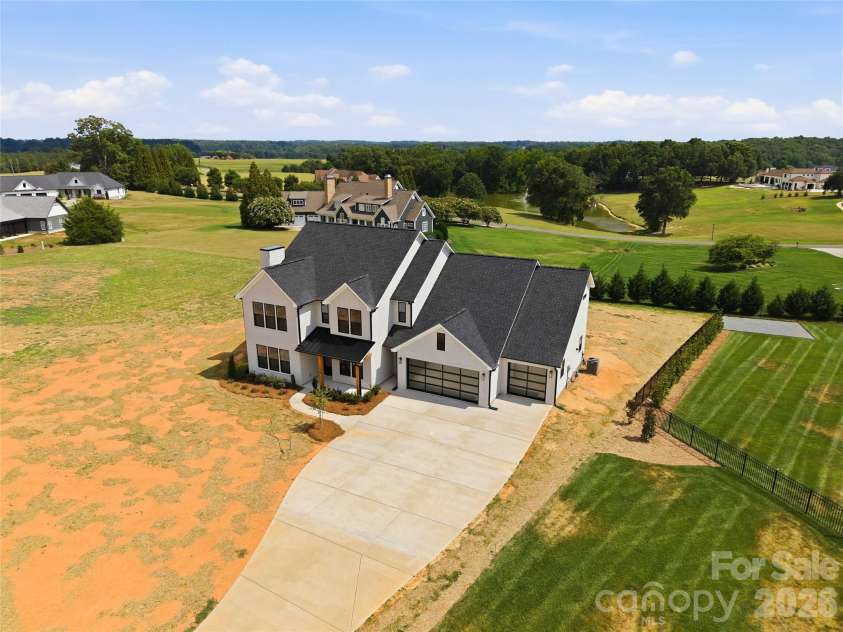 1065 Rolling Meadows Drive, Mooresville, NC 28115.  MLS# CAR4403382, YatesRealty ID 40700. 