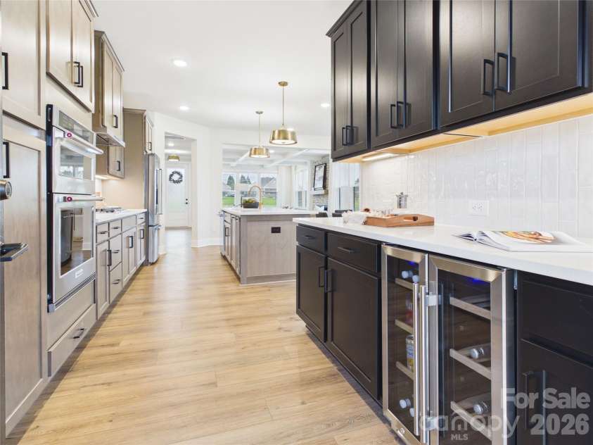 1065 Rolling Meadows Drive, Mooresville, NC 28115.  MLS# CAR4403382, YatesRealty ID 40700. 