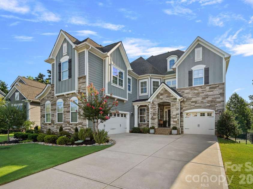 13147 Union Square Drive, Huntersville, NC 28078.  MLS# CAR4400709, YatesRealty ID 40701. 