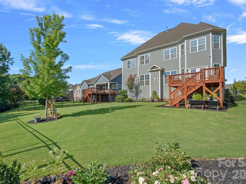 13147 Union Square Drive, Huntersville, NC 28078.  MLS# CAR4400709, YatesRealty ID 40701. 