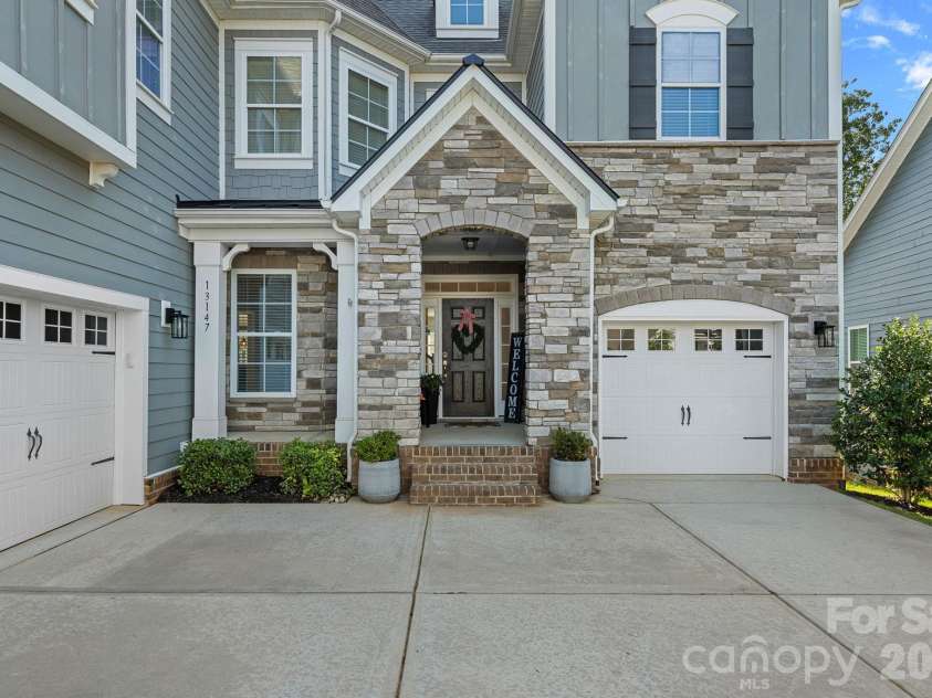 13147 Union Square Drive, Huntersville, NC 28078.  MLS# CAR4400709, YatesRealty ID 40701. 