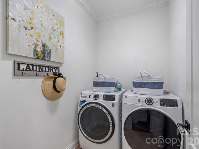 13147 Union Square Drive, Huntersville, NC 28078.  MLS# CAR4400709, YatesRealty ID 40701. Laundry room