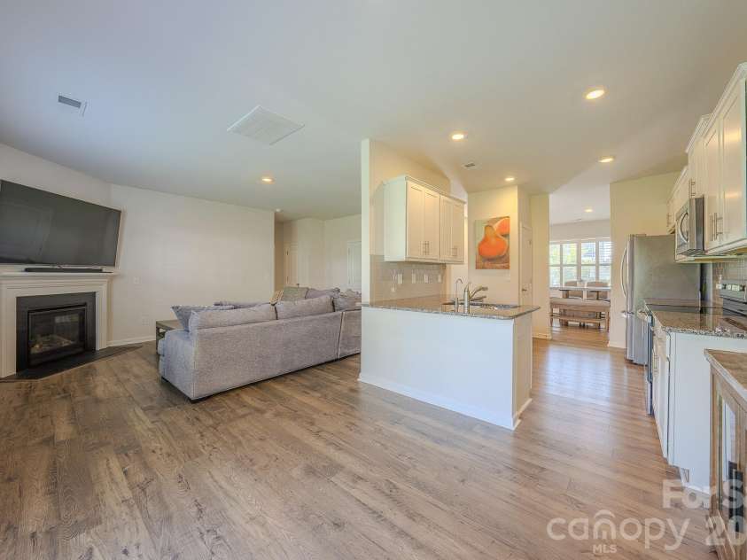355 Tavernier Lane, Candler, NC 28715.  MLS# CAR4406463, YatesRealty ID 40703. 