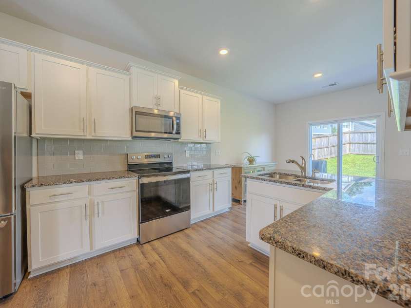 355 Tavernier Lane, Candler, NC 28715.  MLS# CAR4406463, YatesRealty ID 40703. 