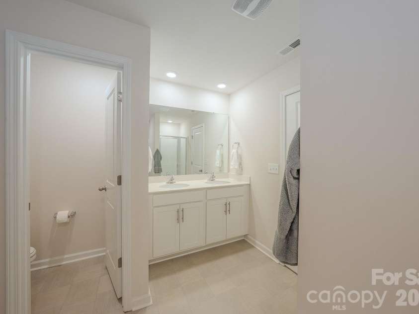 355 Tavernier Lane, Candler, NC 28715.  MLS# CAR4406463, YatesRealty ID 40703. 