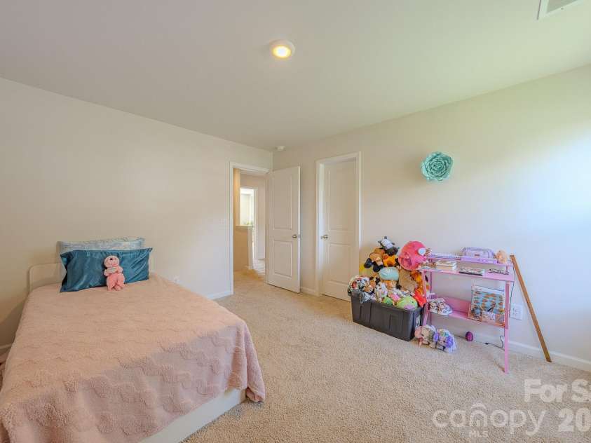 355 Tavernier Lane, Candler, NC 28715.  MLS# CAR4406463, YatesRealty ID 40703. 