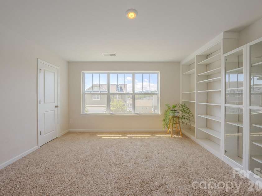 355 Tavernier Lane, Candler, NC 28715.  MLS# CAR4406463, YatesRealty ID 40703. 