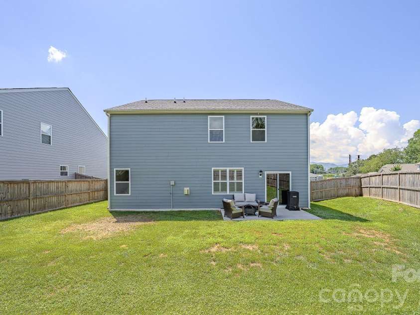355 Tavernier Lane, Candler, NC 28715.  MLS# CAR4406463, YatesRealty ID 40703. 
