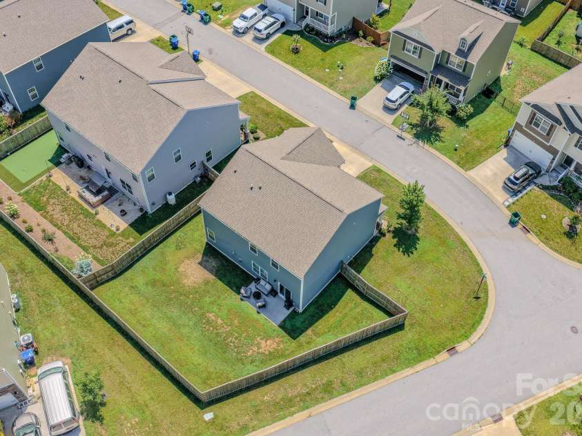 355 Tavernier Lane, Candler, NC 28715.  MLS# CAR4406463, YatesRealty ID 40703. 