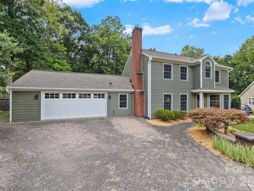 649 Furrow Drive, Charlotte, NC 28270.  MLS# CAR4407226, YatesRealty ID 40704. 