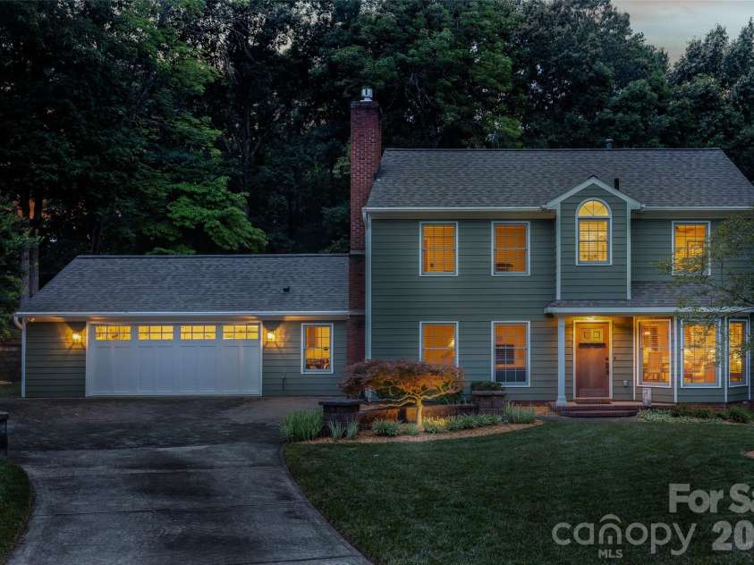 649 Furrow Drive, Charlotte, NC 28270.  MLS# CAR4407226, YatesRealty ID 40704. 