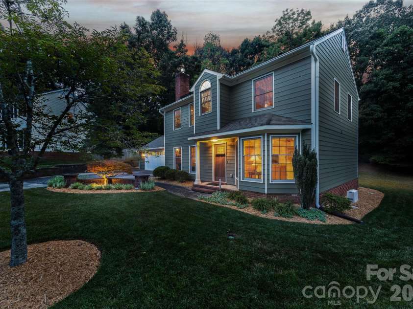 649 Furrow Drive, Charlotte, NC 28270.  MLS# CAR4407226, YatesRealty ID 40704. 