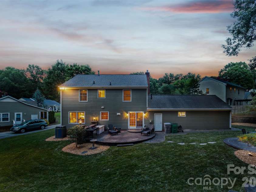 649 Furrow Drive, Charlotte, NC 28270.  MLS# CAR4407226, YatesRealty ID 40704. 