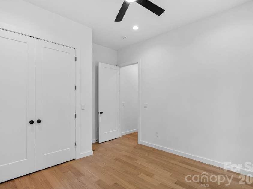 35 Grindstaff Drive, Asheville, NC 28803.  MLS# CAR4400998, YatesRealty ID 40706. 