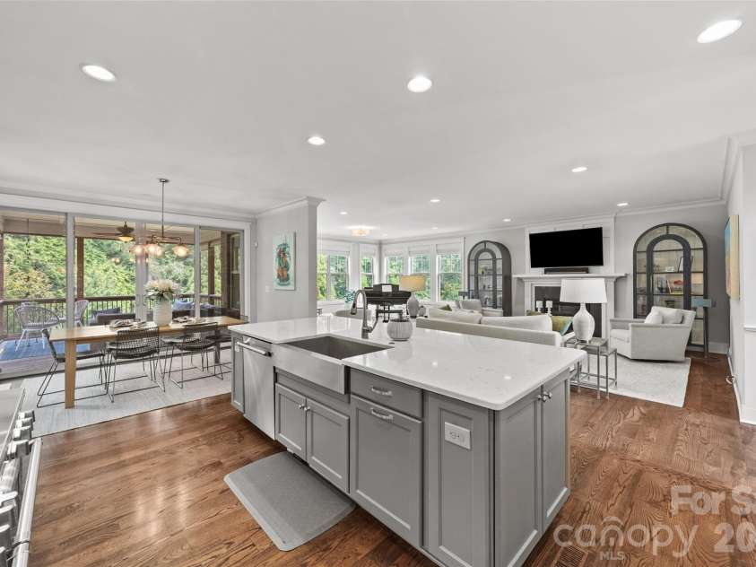 2248 Rock Creek Drive, Charlotte, NC 28226.  MLS# CAR4407767, YatesRealty ID 40707. 