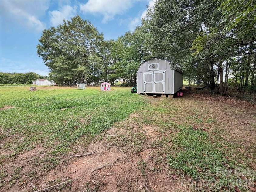 213 Darth Maul Drive, Grover, NC 28073.  MLS# CAR4408006, YatesRealty ID 40708. 