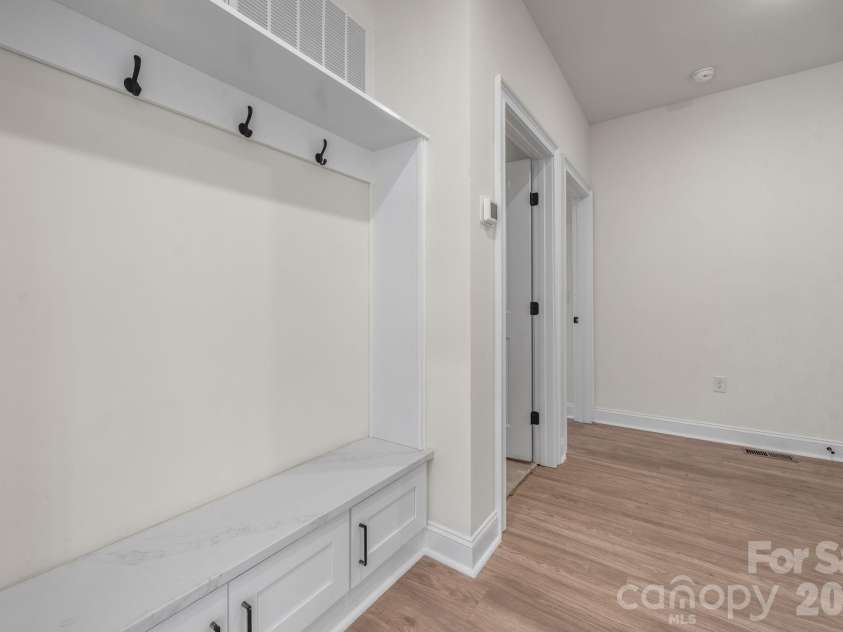 3821 54th Avenue, Hickory, NC 28601.  MLS# CAR4408002, YatesRealty ID 40709. 
