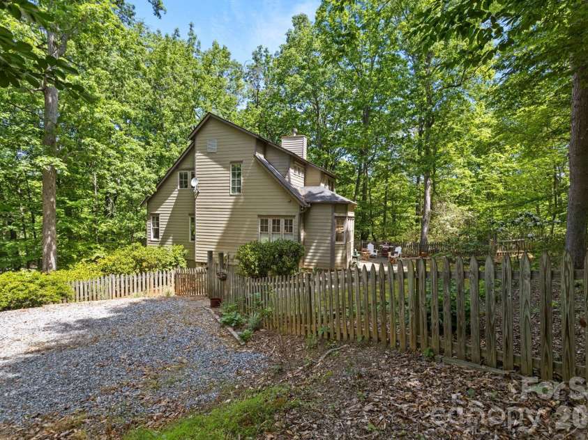 2825 Hunting Country Road, Tryon, NC 28782.  MLS# CAR4355854, YatesRealty ID 4071. 