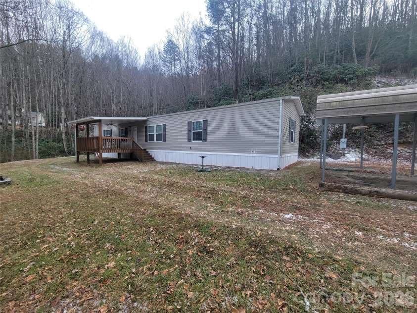 859 Big Cove Road, Waynesville, NC 28786.  MLS# CAR4342100, YatesRealty ID 4071. 