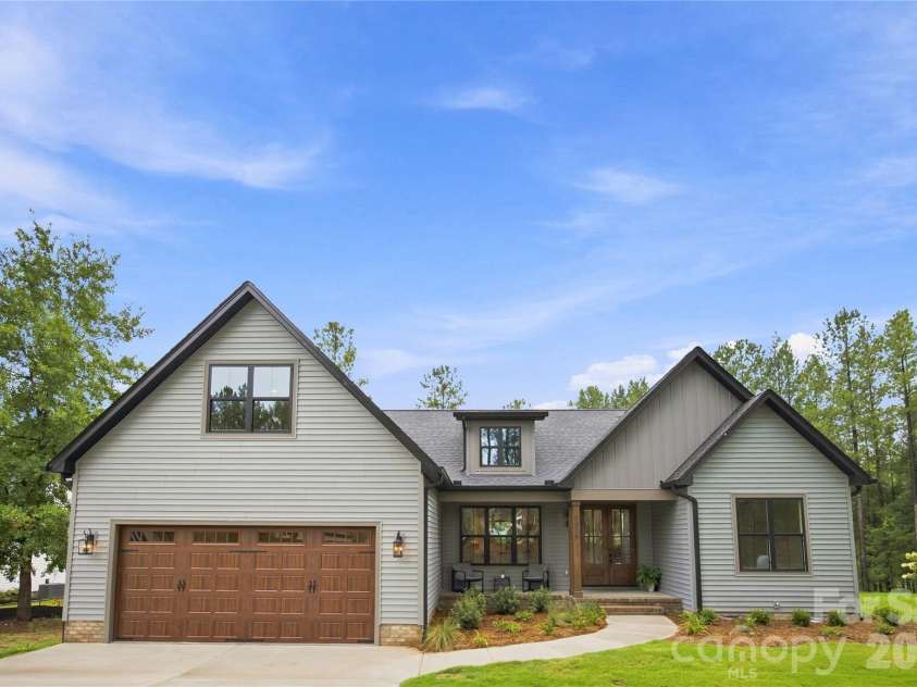 5014 Star Magnolia Court, Clover, SC 29710.  MLS# CAR4408531, YatesRealty ID 40710. 