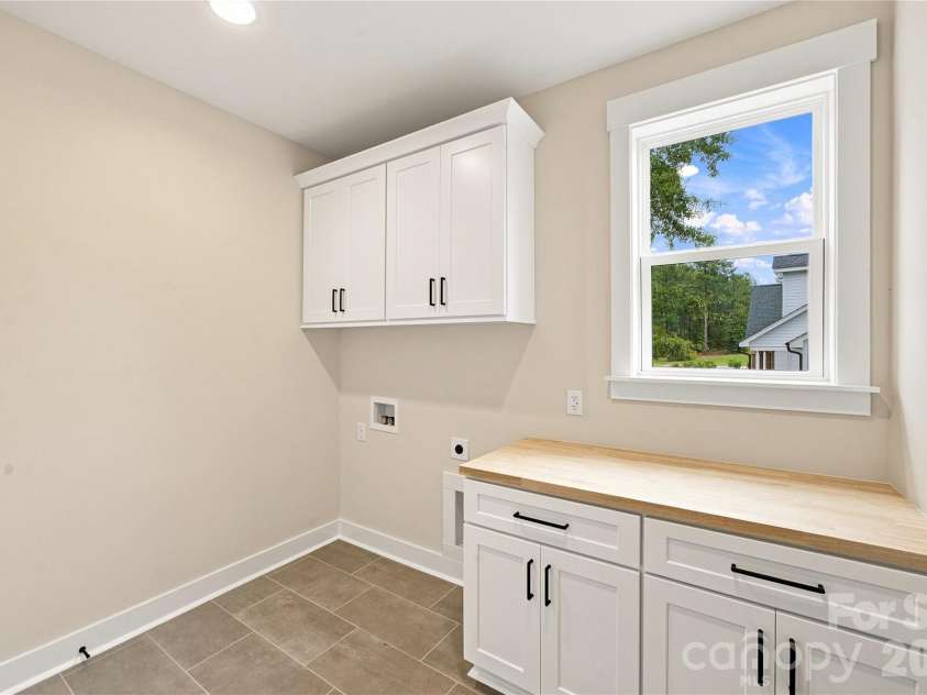 5014 Star Magnolia Court, Clover, SC 29710.  MLS# CAR4408531, YatesRealty ID 40710. 