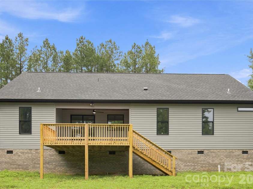 5014 Star Magnolia Court, Clover, SC 29710.  MLS# CAR4408531, YatesRealty ID 40710. 