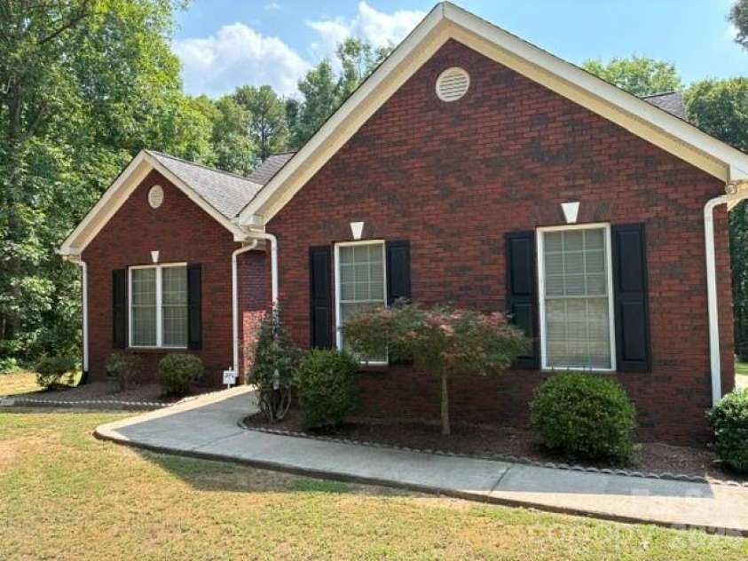 4501 Highway 5 Highway, Rock Hill, SC 29732.  MLS# CAR4409574, YatesRealty ID 40711. 