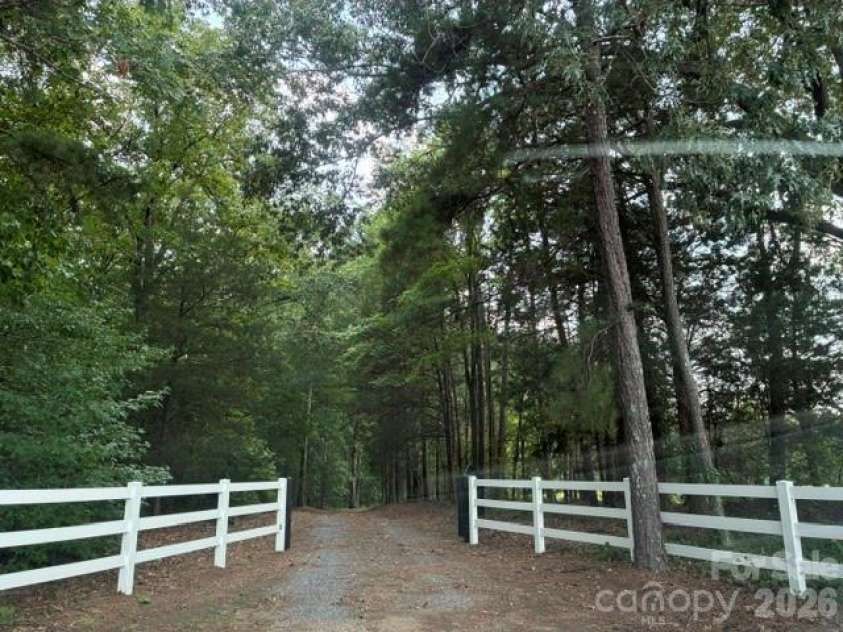 4501 Highway 5 Highway, Rock Hill, SC 29732.  MLS# CAR4409574, YatesRealty ID 40711. 